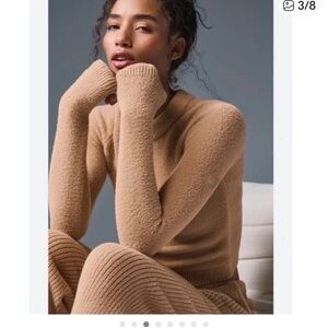 ALO snuggle up sweater toast size small